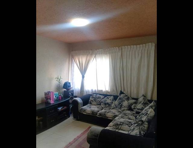 2 BEDROOM APARTMENT FOR SALE IN ELANDSVLEI